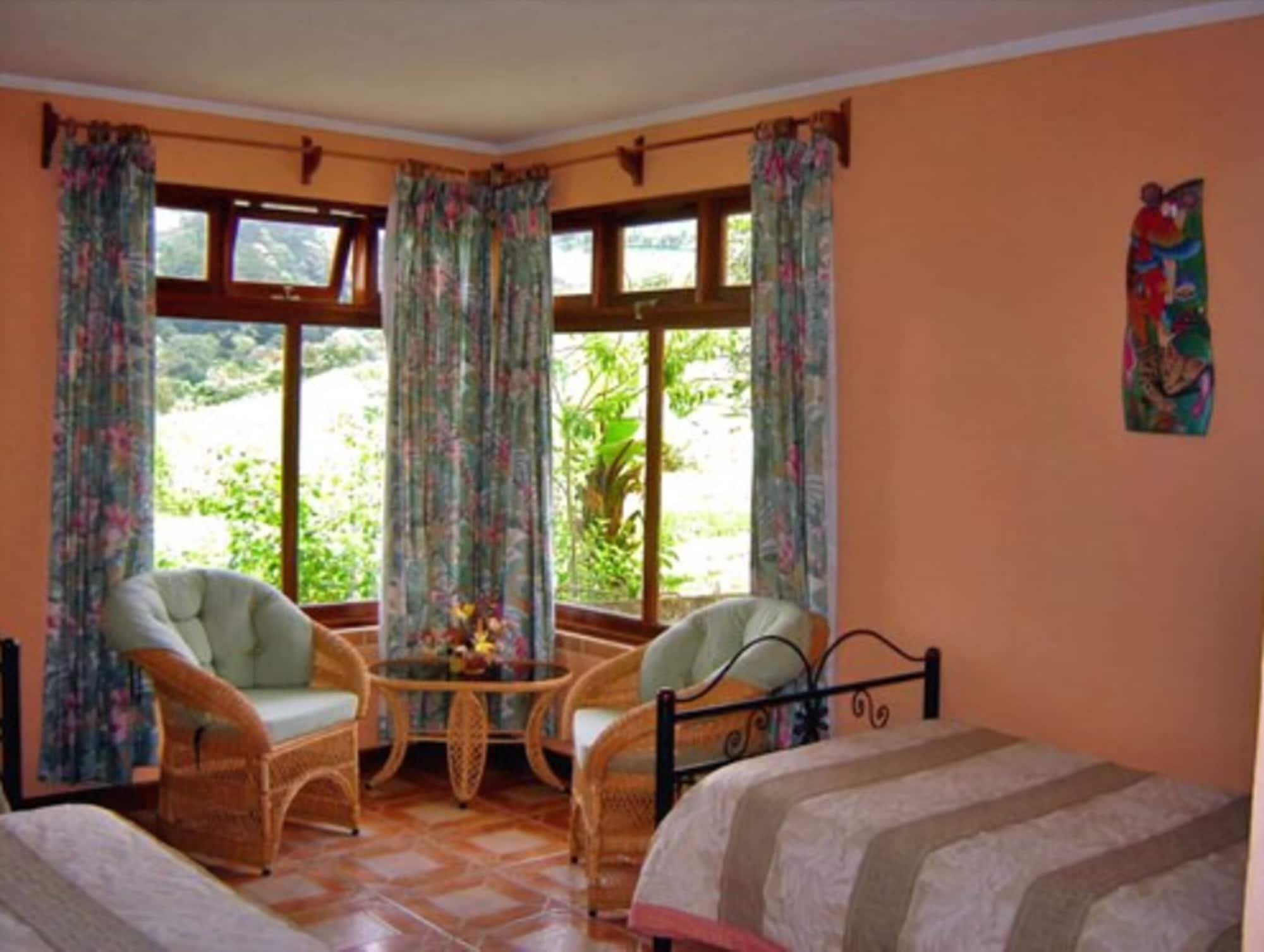 Guayabo Lodge Santa Cruz  Luaran gambar